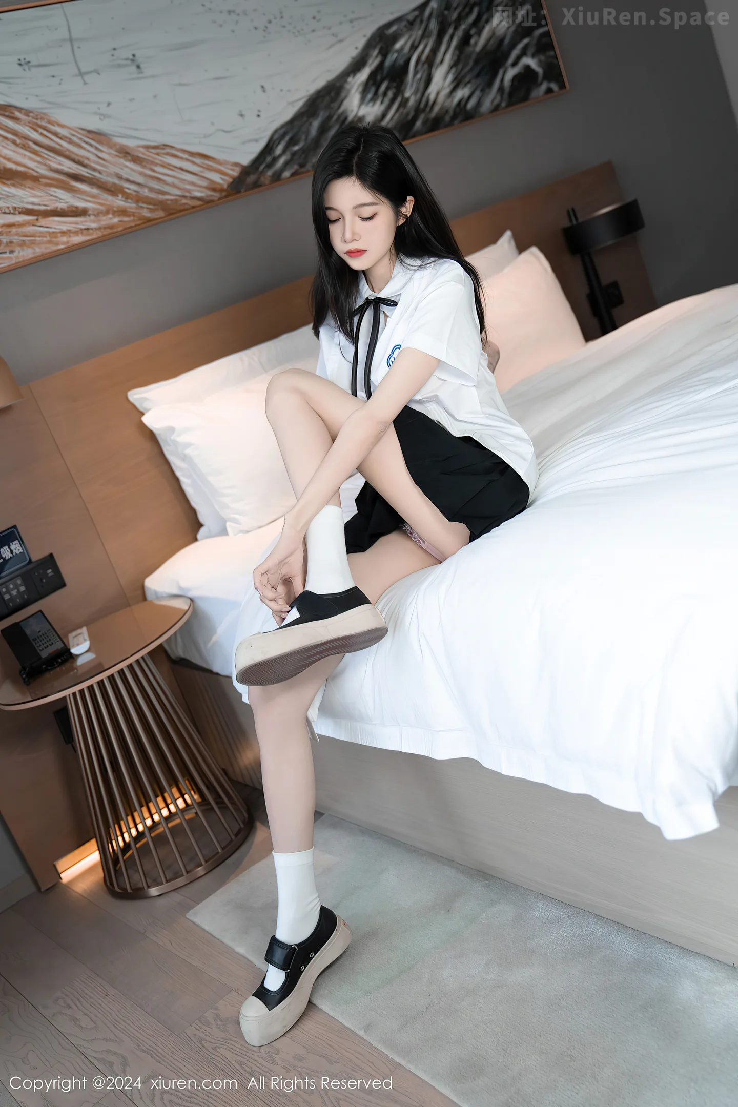 图片[3]-[XiuRen秀人网]VOL.8671 模特程程程性感学生制服半脱露粉色内衣秀苗条身材迷人诱惑写真90P-秀人网官方网站